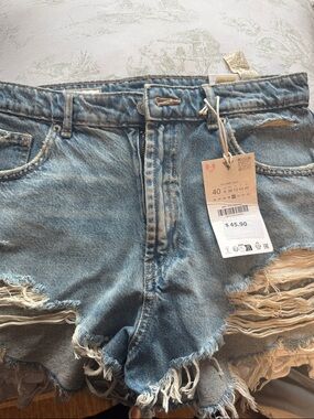 ZARA NWT Denim Distressed High-Rise Women’s Shorts - Light Blue